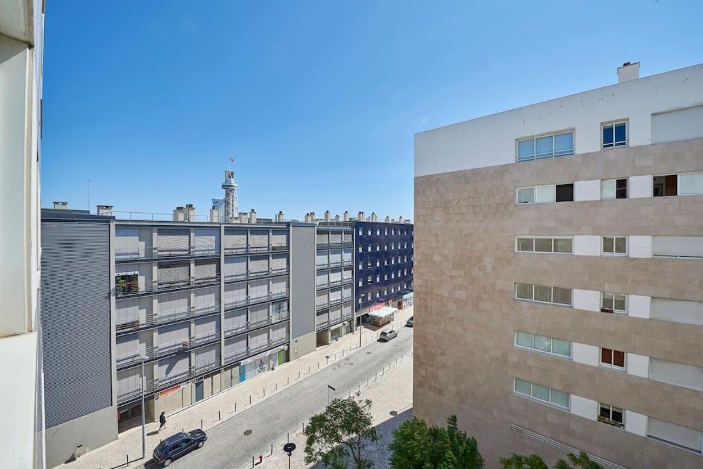 Modern Apartment In Parque Das Nacoes Lisboa 外观 照片